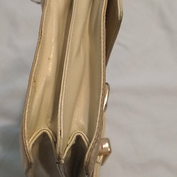 Authentic Prada bag - Picture 8 of 11